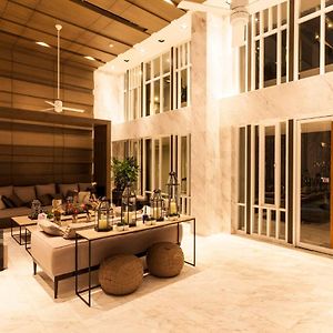 Phuket Town 1 Bedroom Condo Luxury Facilities, The Base Downtown